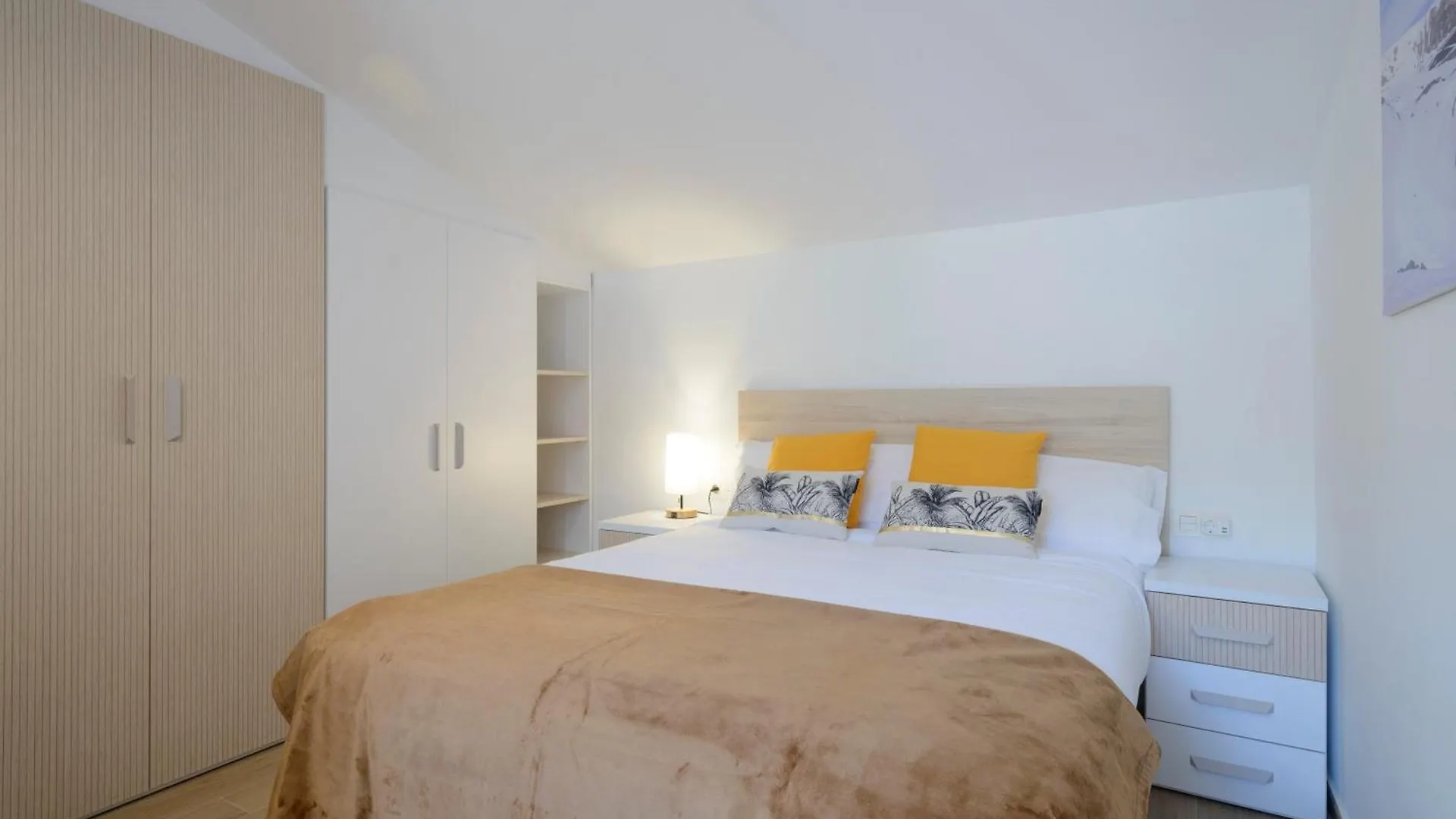 Apartamentos J De La Alhambra Granada