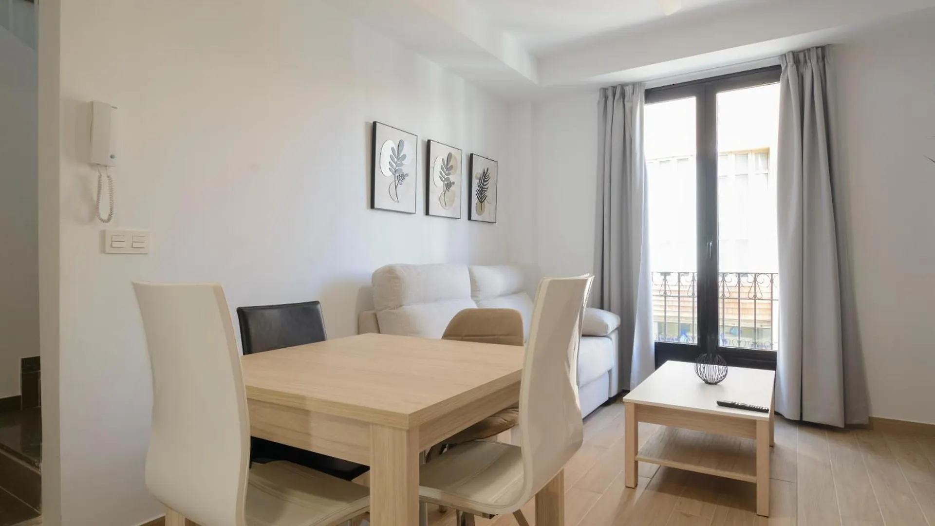Apartamentos J De La Alhambra Granada 0*,  España